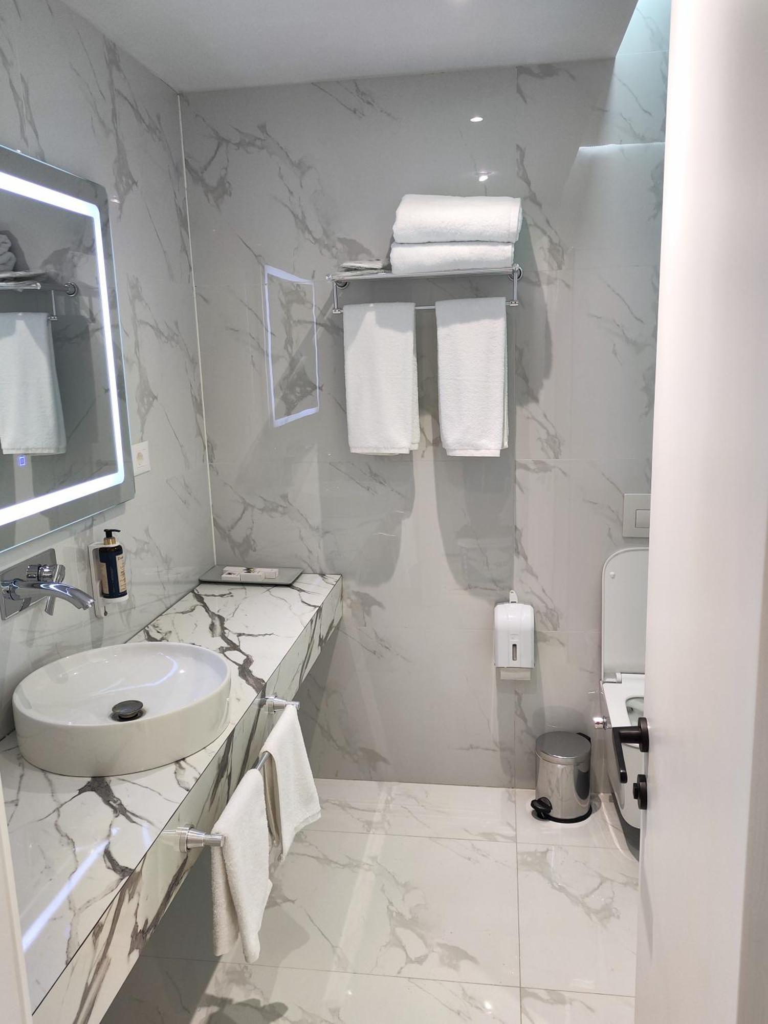 Metro Hotel Terminal Mjull-Bethore 外观 照片